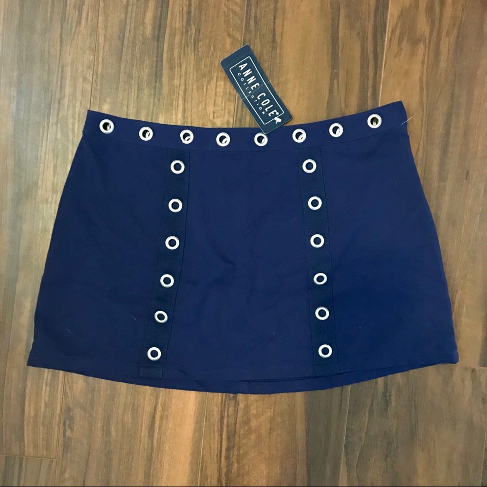 VINTAGE BNWT NAVY GROMMET MINI SKIRT